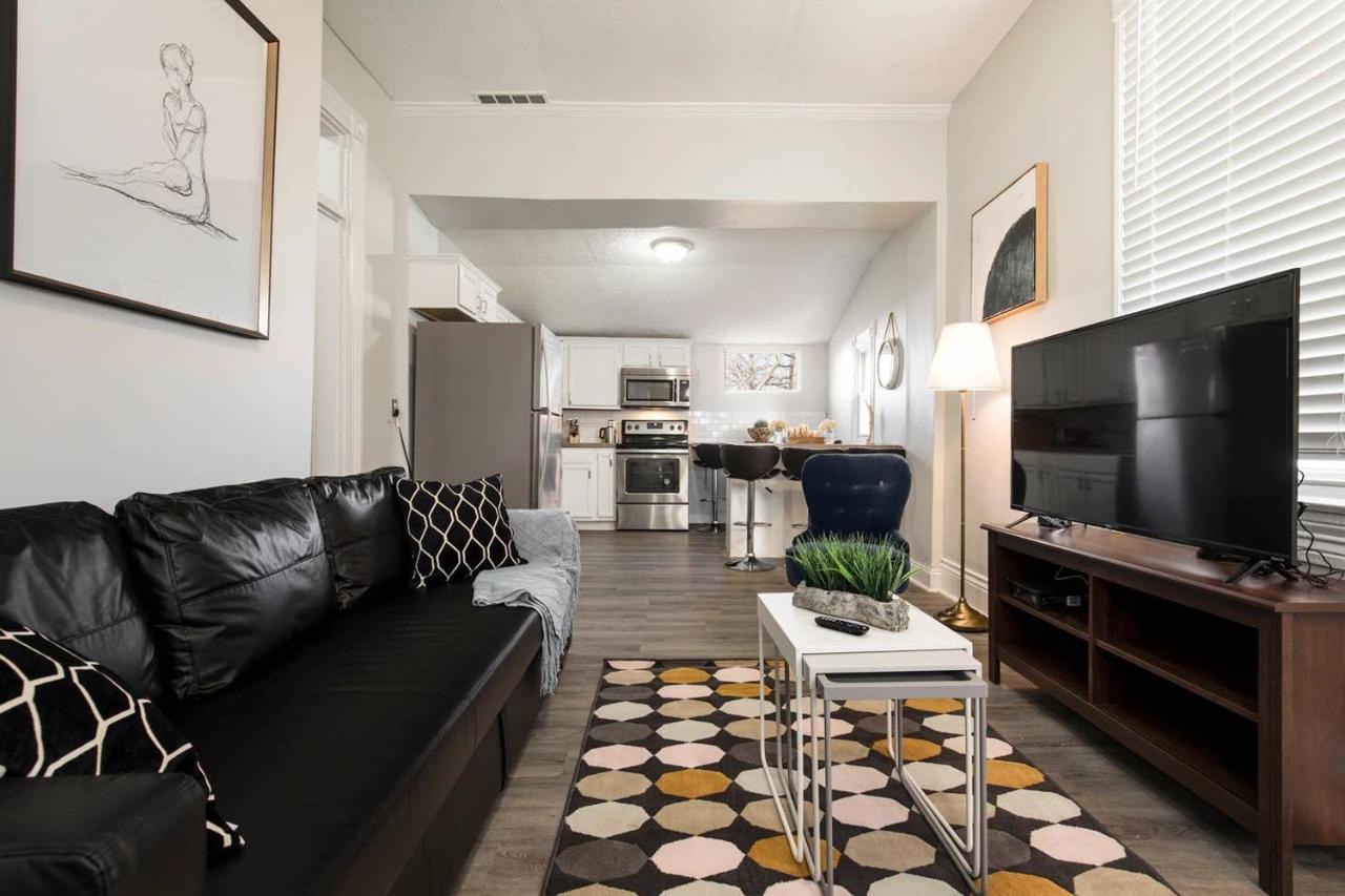 Louisville Dream House 4Br 2Ba By Cozysuites 外观 照片
