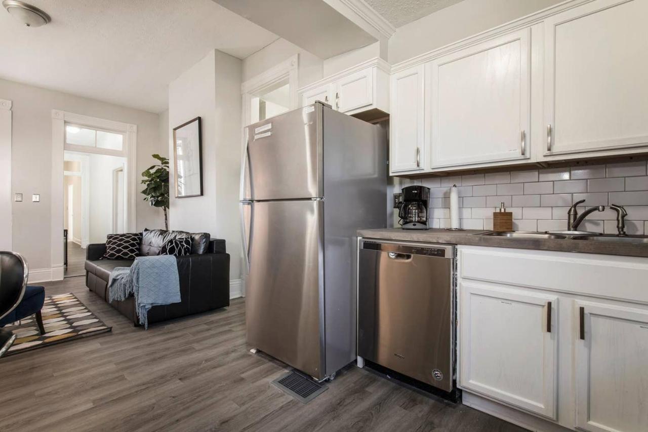Louisville Dream House 4Br 2Ba By Cozysuites 外观 照片