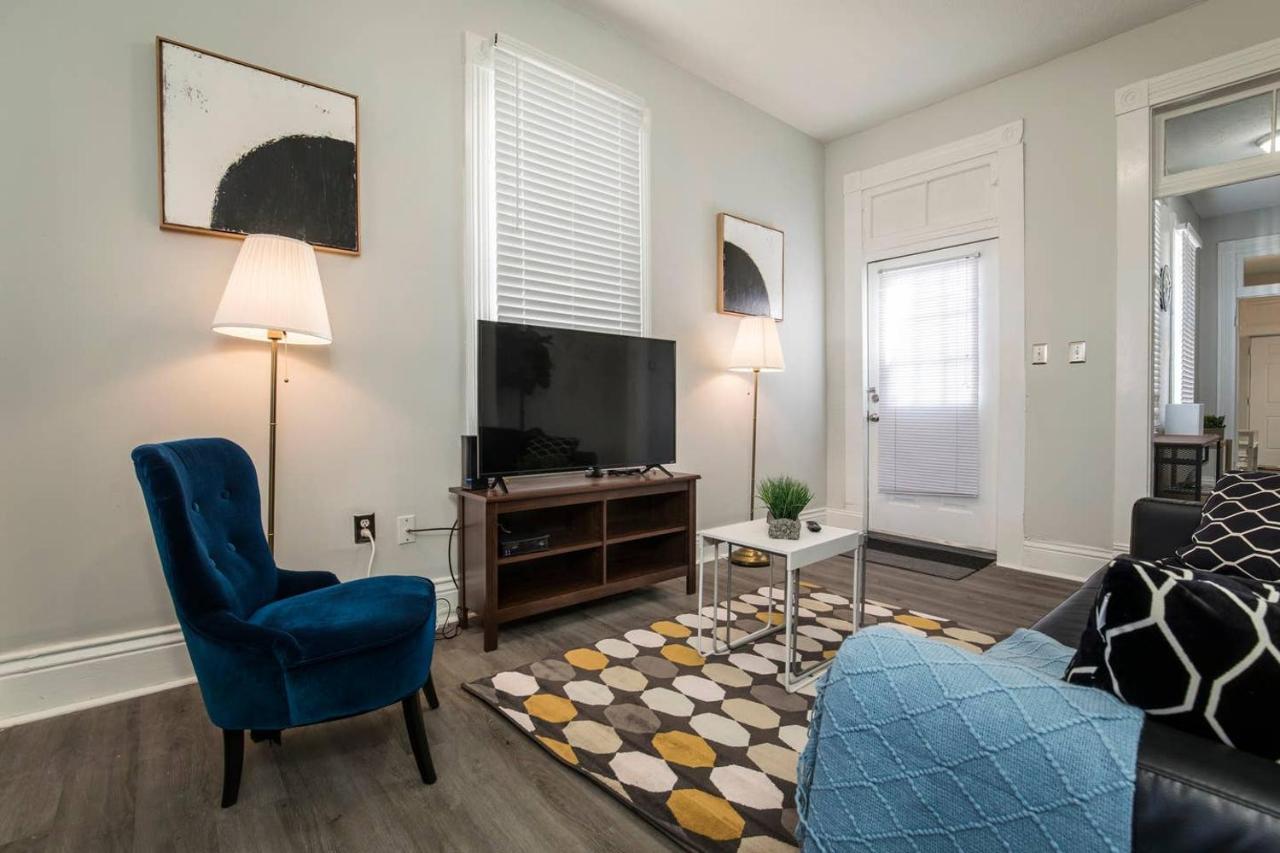 Louisville Dream House 4Br 2Ba By Cozysuites 外观 照片