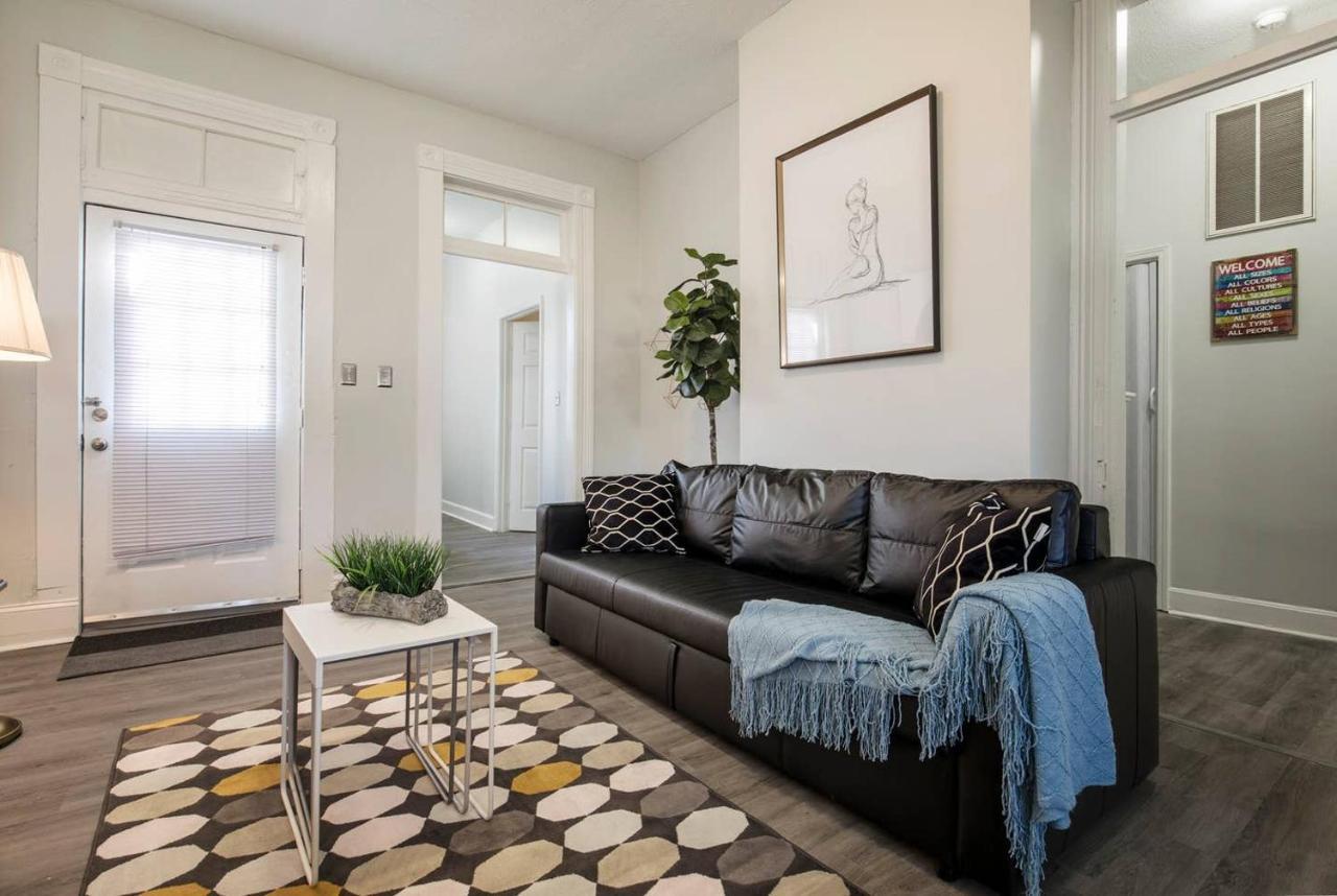 Louisville Dream House 4Br 2Ba By Cozysuites 外观 照片