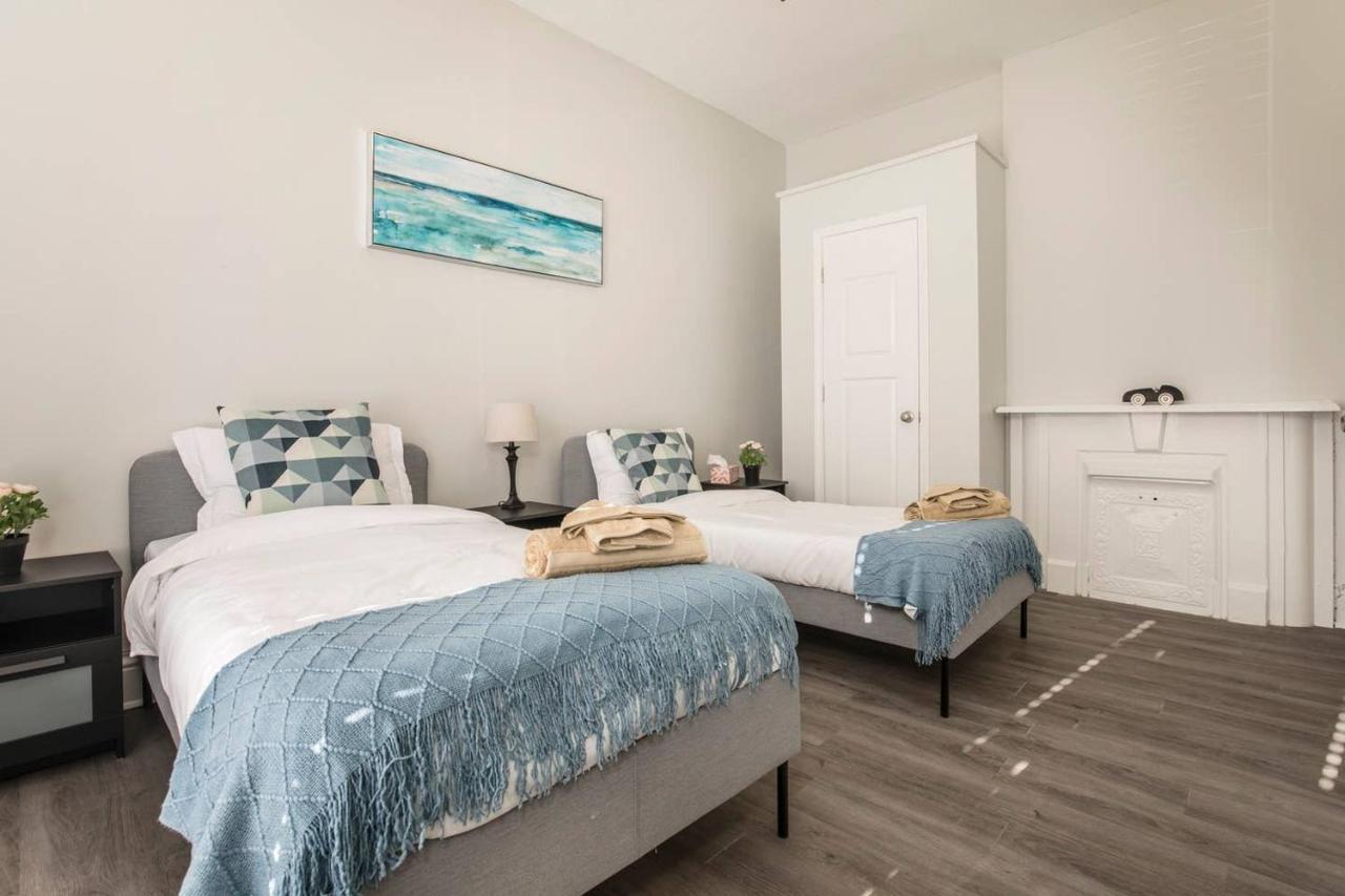 Louisville Dream House 4Br 2Ba By Cozysuites 外观 照片